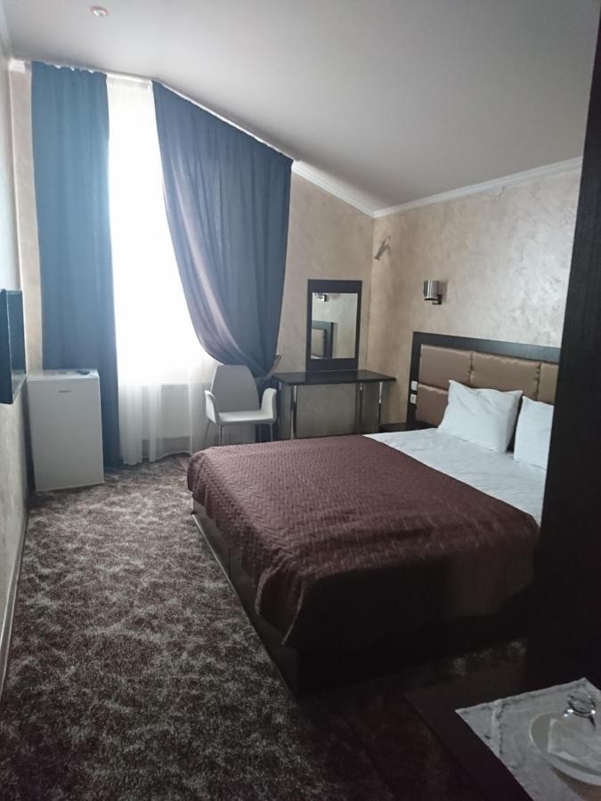 Mishel Plus Hotel Charkov Buitenkant foto