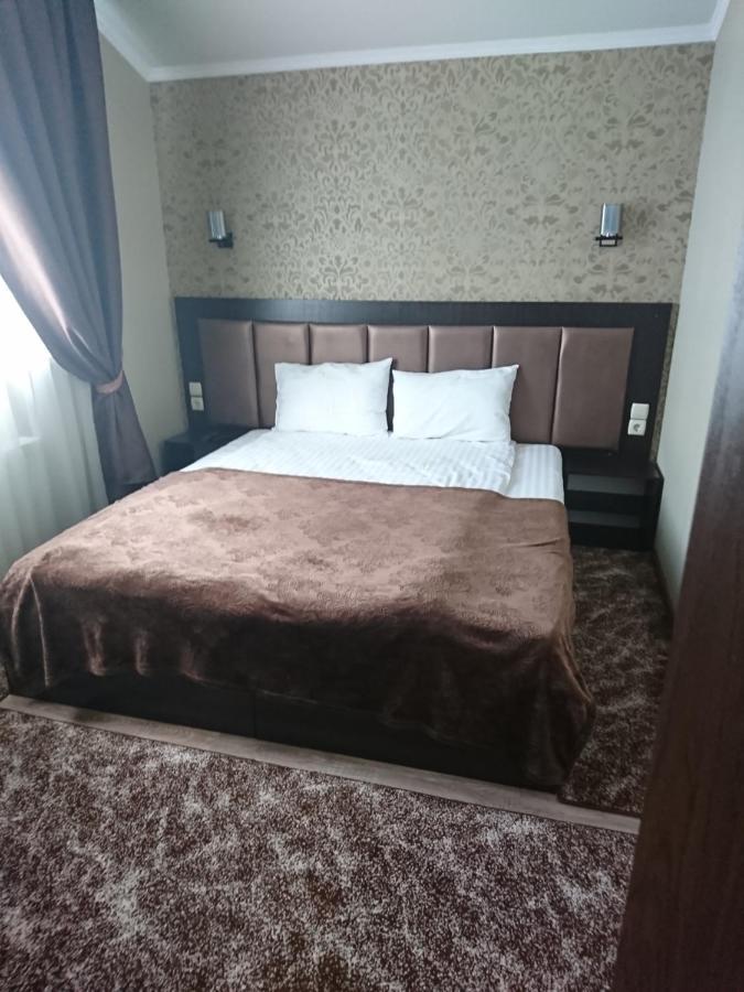 Mishel Plus Hotel Charkov Buitenkant foto